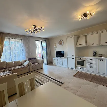 эстебан с 2 спальнями *